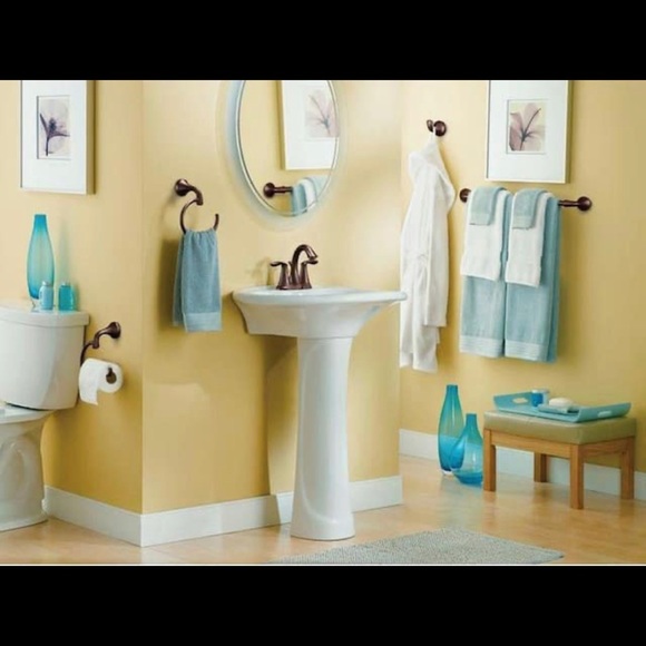 3left! Clearance MOEN Eva Single Robe Hook in Oil Rubbed Bronze - Picture 2 of 3